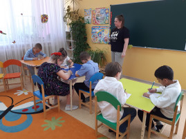 "Скоро в школу" "Скоро в школу".